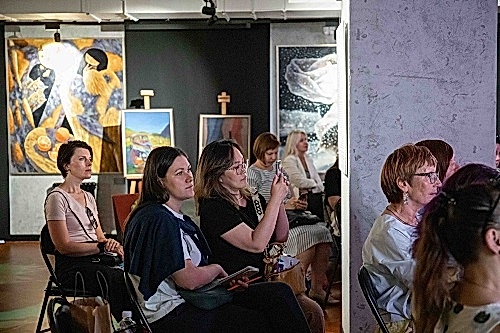 Контакты школы Дизайна ArtFuture